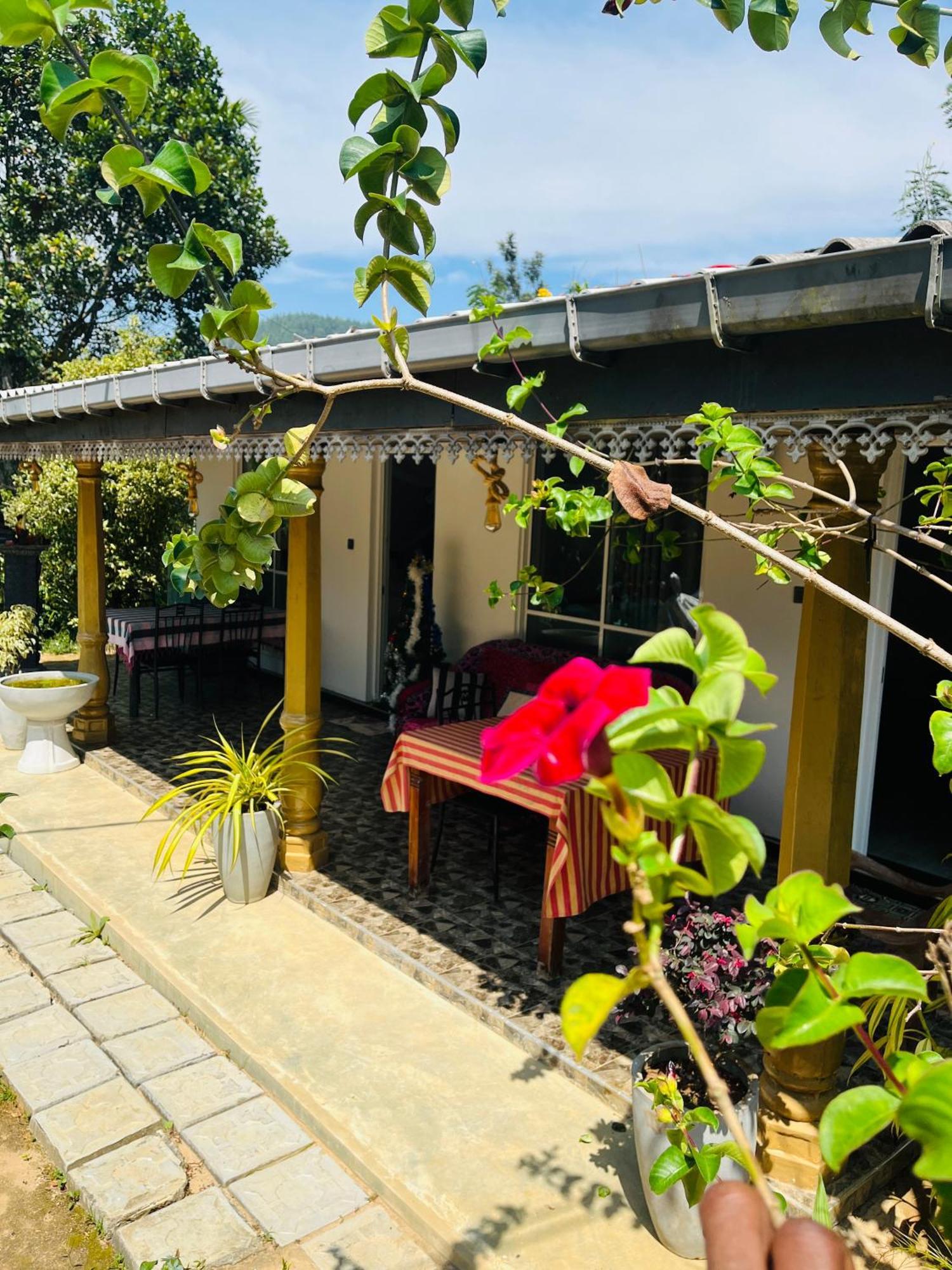 Cinnamon Homestay Ella Esterno foto